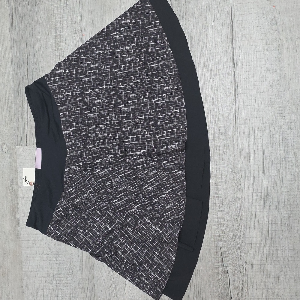 NWT Calia Black and White Double Layer Mesh Skort - Size Medium